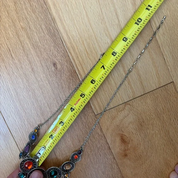 Rhinestone crystal statement bib necklace silver toned - Picture 9 of 12